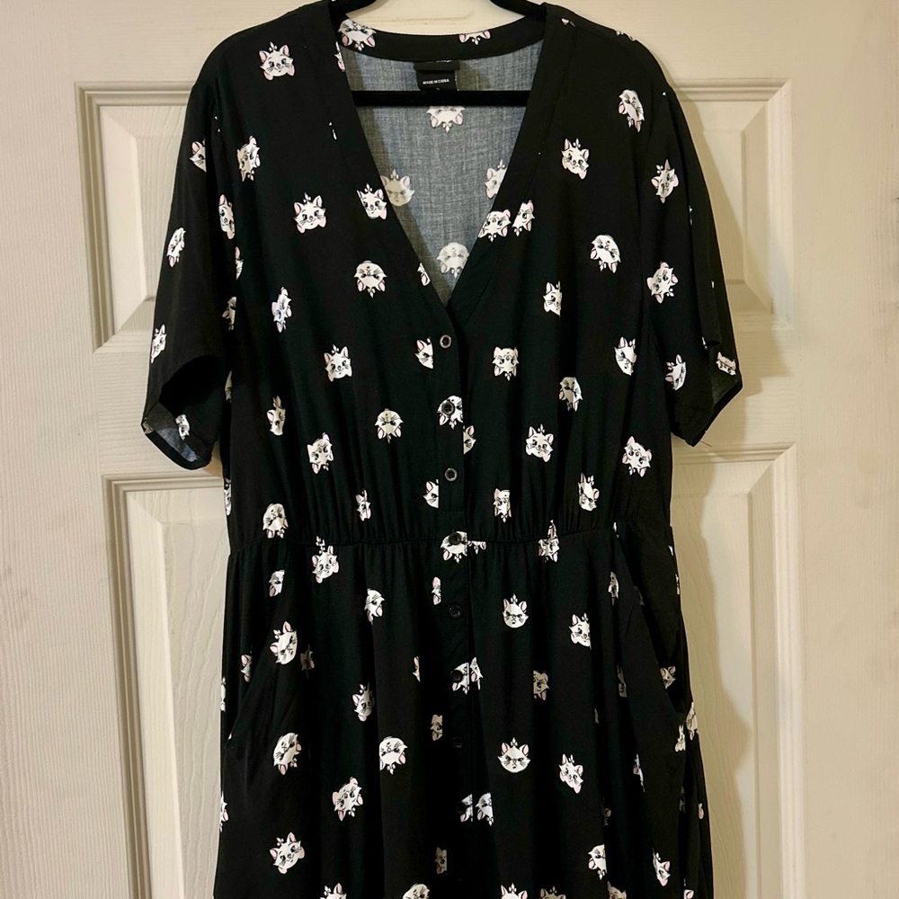NWOT BLACK BUTTON-FRONT MARIE DRESS DISNEY ARISTOCATS GIRLHOODCORE CASUAL